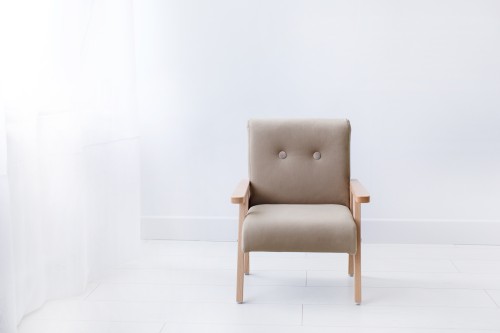 kidsvelvetarmchair.jpg